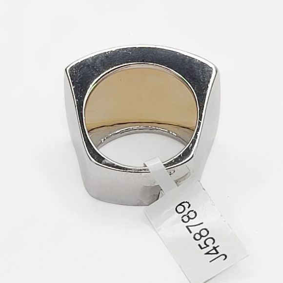 Chapal Zenray | Sterling Silver Mother of Pearl Rectangular Ring | 8 - Picture 5 of 10